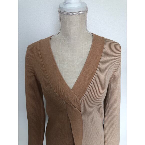 Naadam Oatmeal Combo Ribbed Twist Front Sweater Top - M - Picture 3 of 5